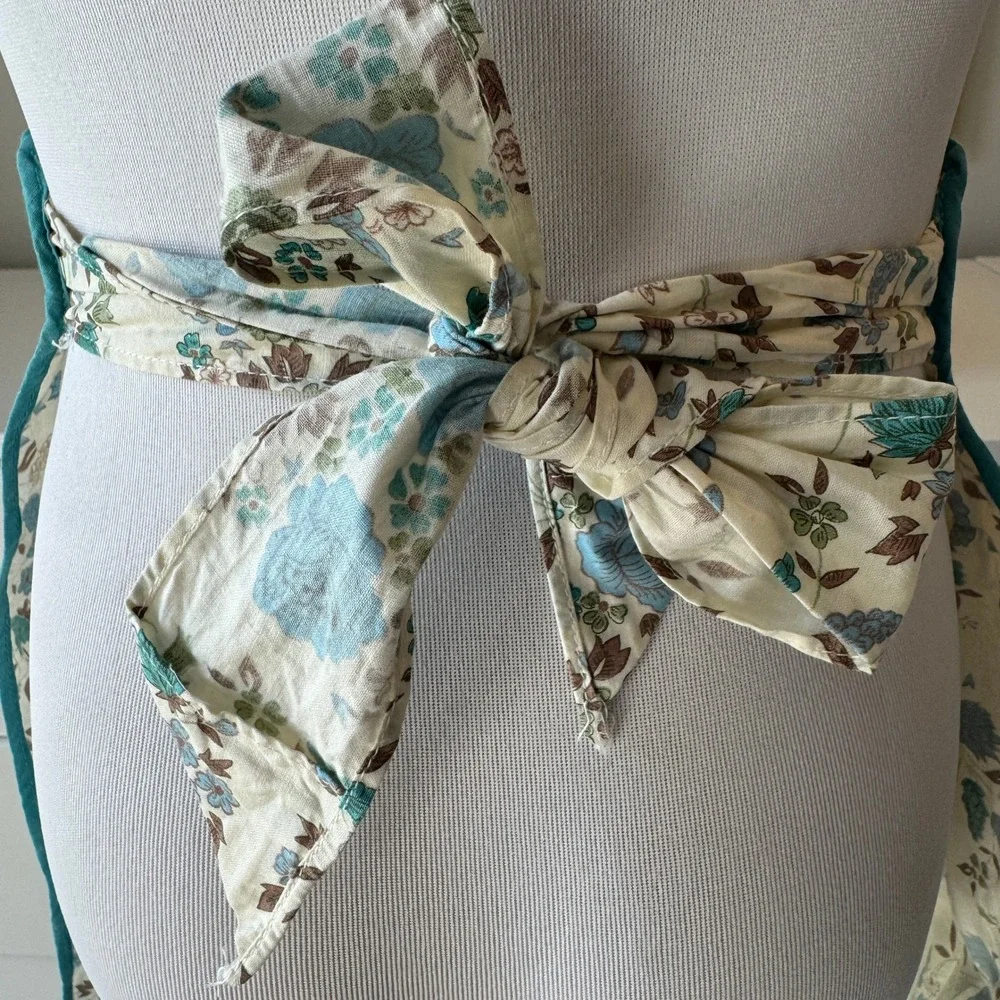 Vintage Lenore Fabrics Floral Half Apron Blue Cream Cottagecore Heart Pocket NOS